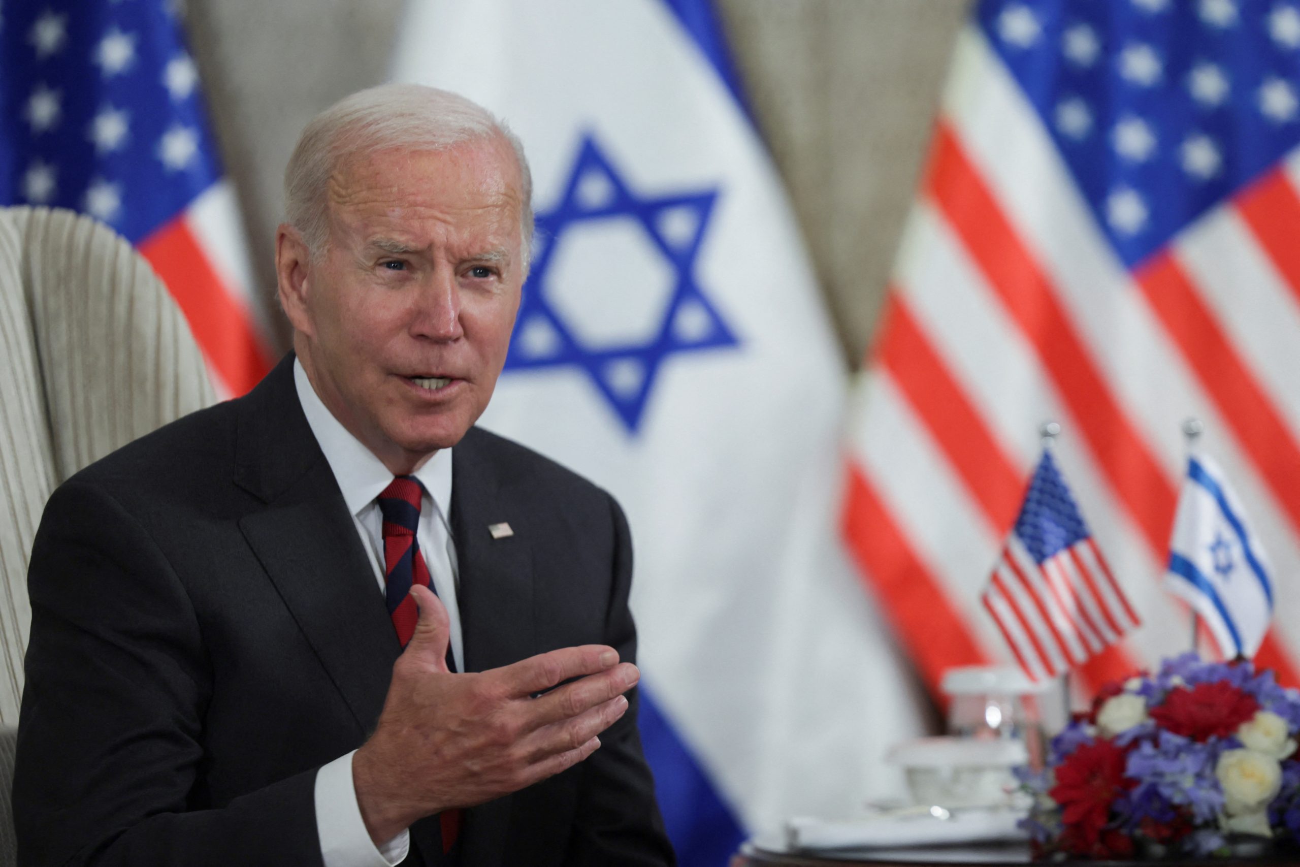 Catholic groups urge Biden to seek diplomacy with Putin, avoid nuclear war