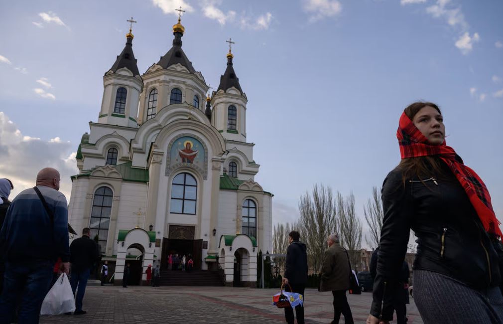 Russia-linked religious groups banned in Ukraine